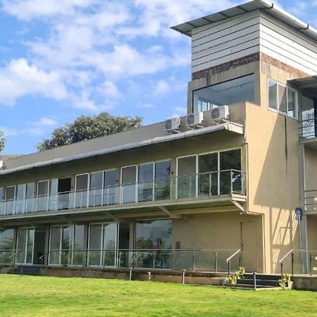 Ananta Villa Lonavala Ngoại thất bức ảnh